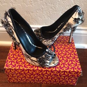 Tory Burch peep toe heel shoes